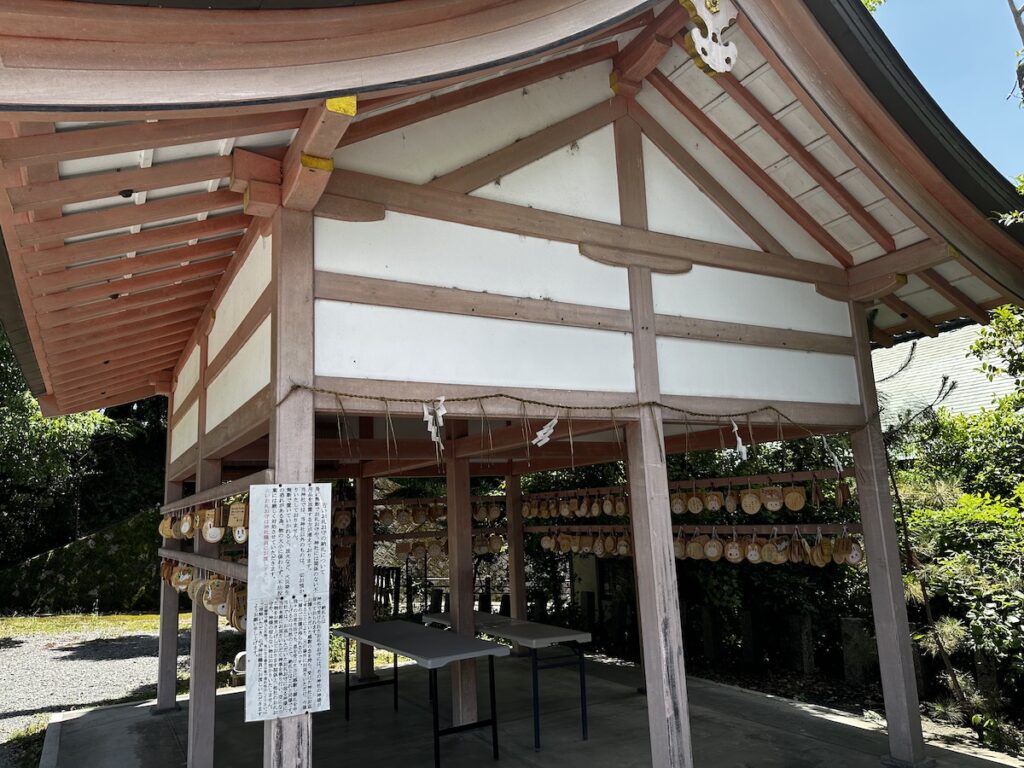 宇治神社の絵馬殿