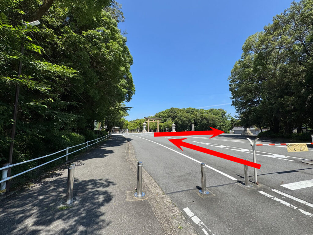 橿原神宮の駐車場