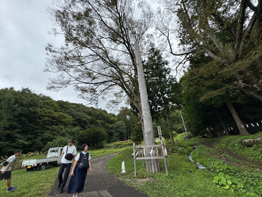 諏訪大社 前宮 二之御柱