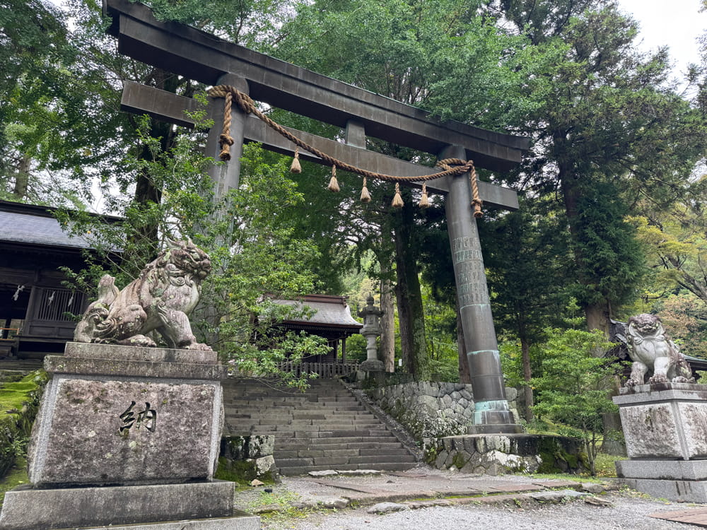 諏訪大社 前宮 鳥居